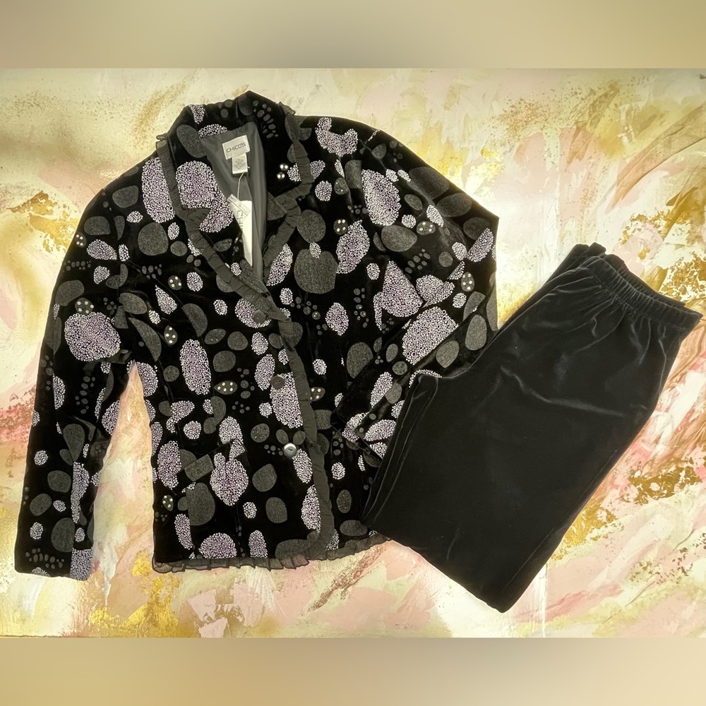 Chico’s black white ruffle evening shine velvet velour jacket and pants set 1/M